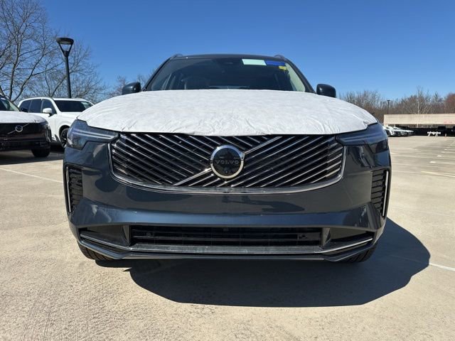 New 2026 Volvo XC90 B6 Plus w/ Protection Package image 2