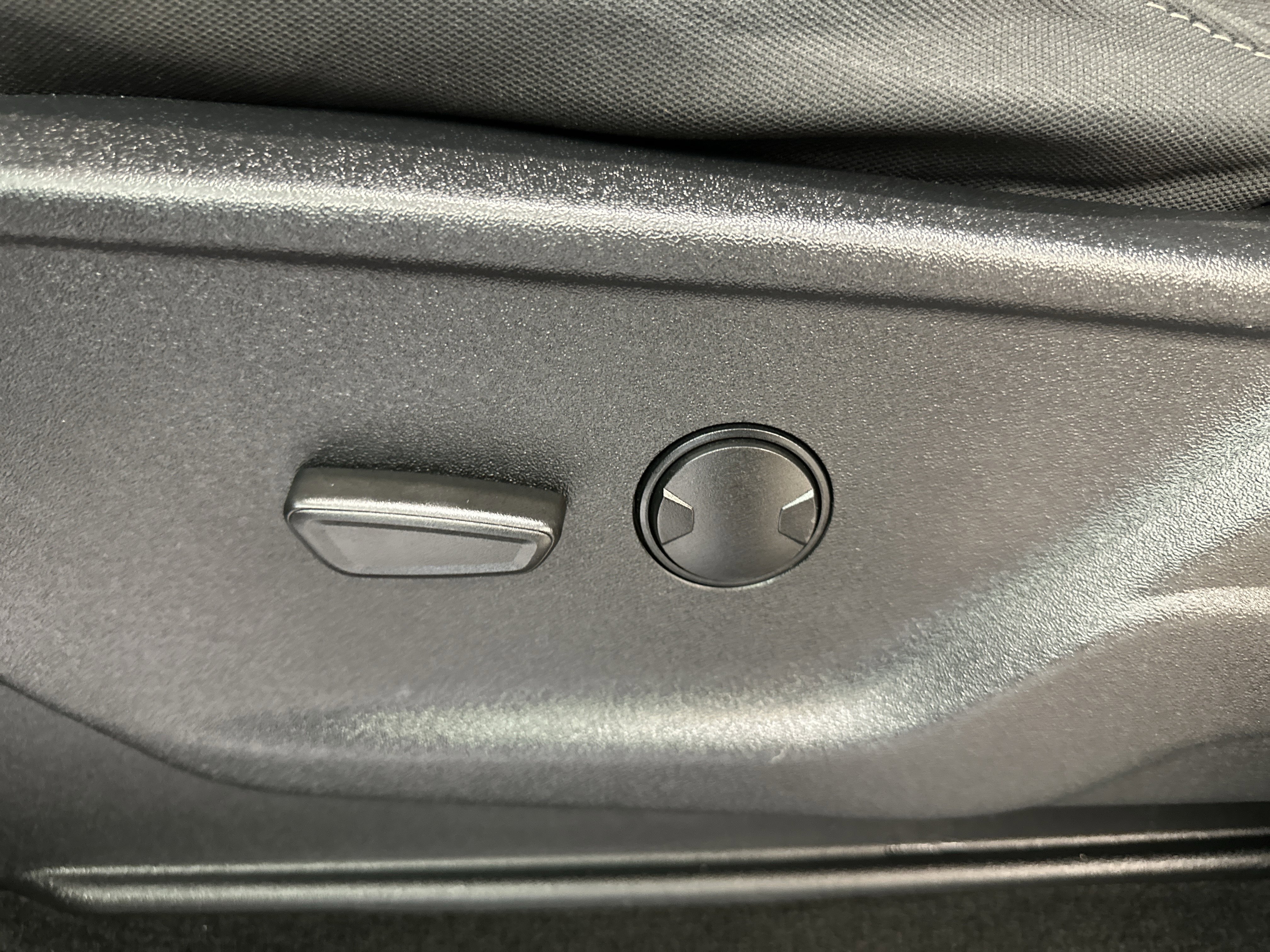 Certified 2022 Ford F150 XLT w/ Equipment Group 301A Mid image 24