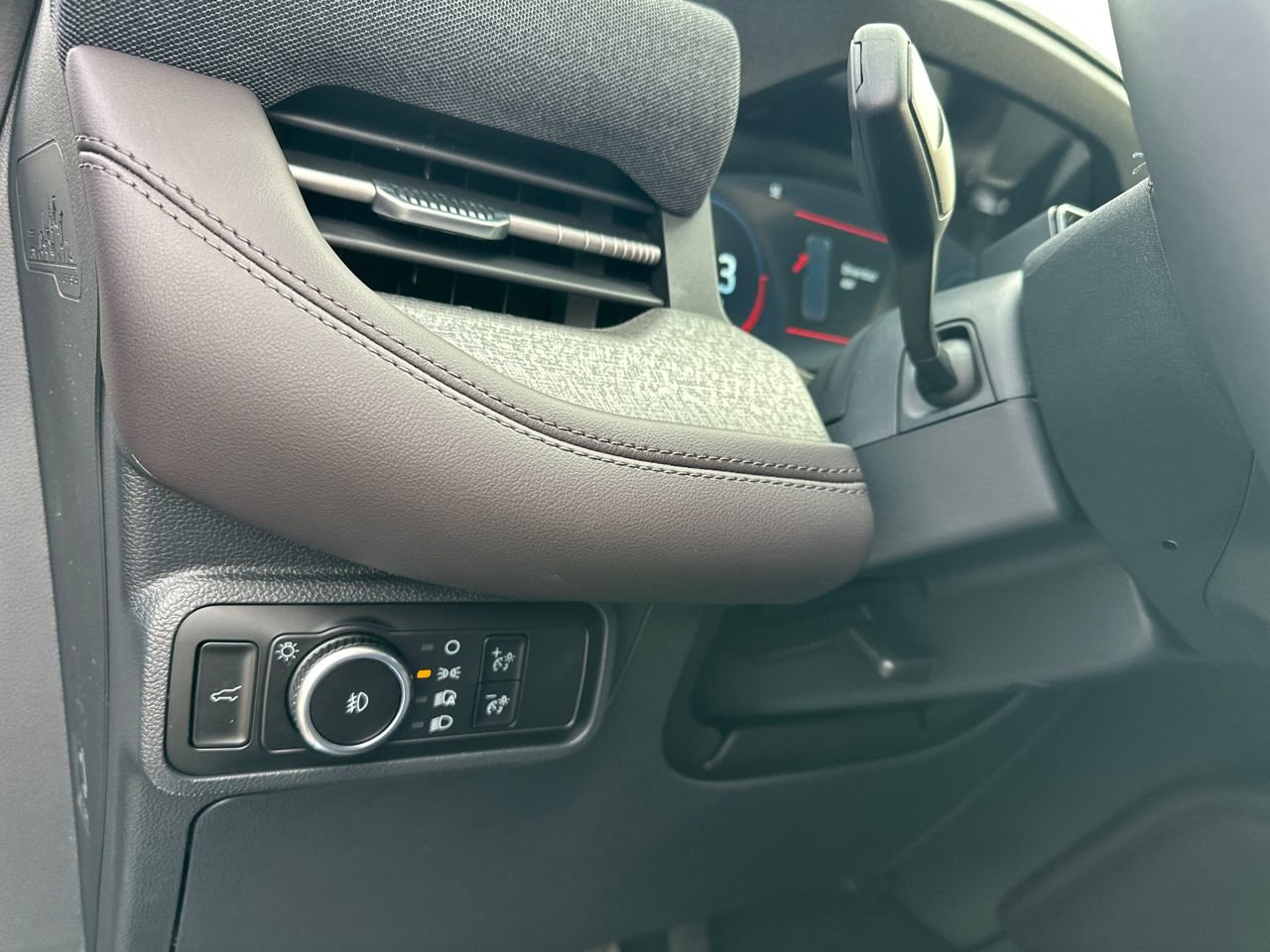 New 2026 Ford Explorer Platinum w/ LUX Leather Package image 35