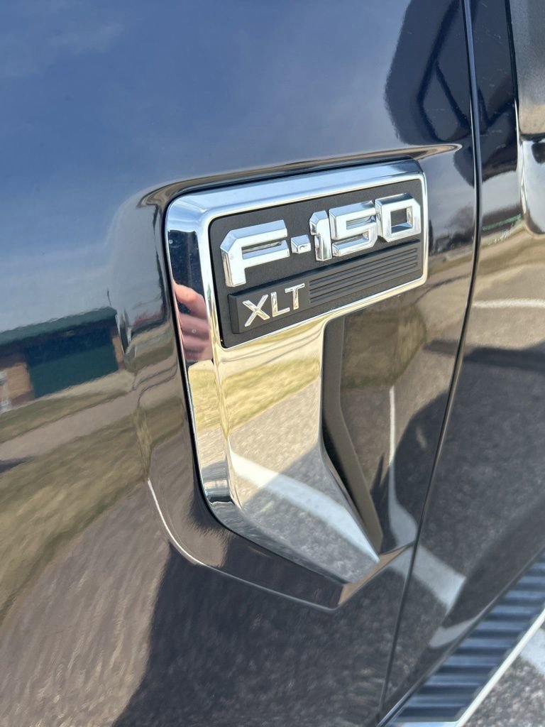 Used 2022 Ford F150 XLT w/ Equipment Group 302A High AWD/4WD image 25
