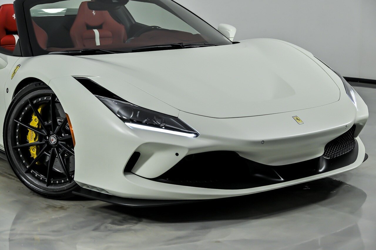 Used 2022 Ferrari F8 Tributo image 3