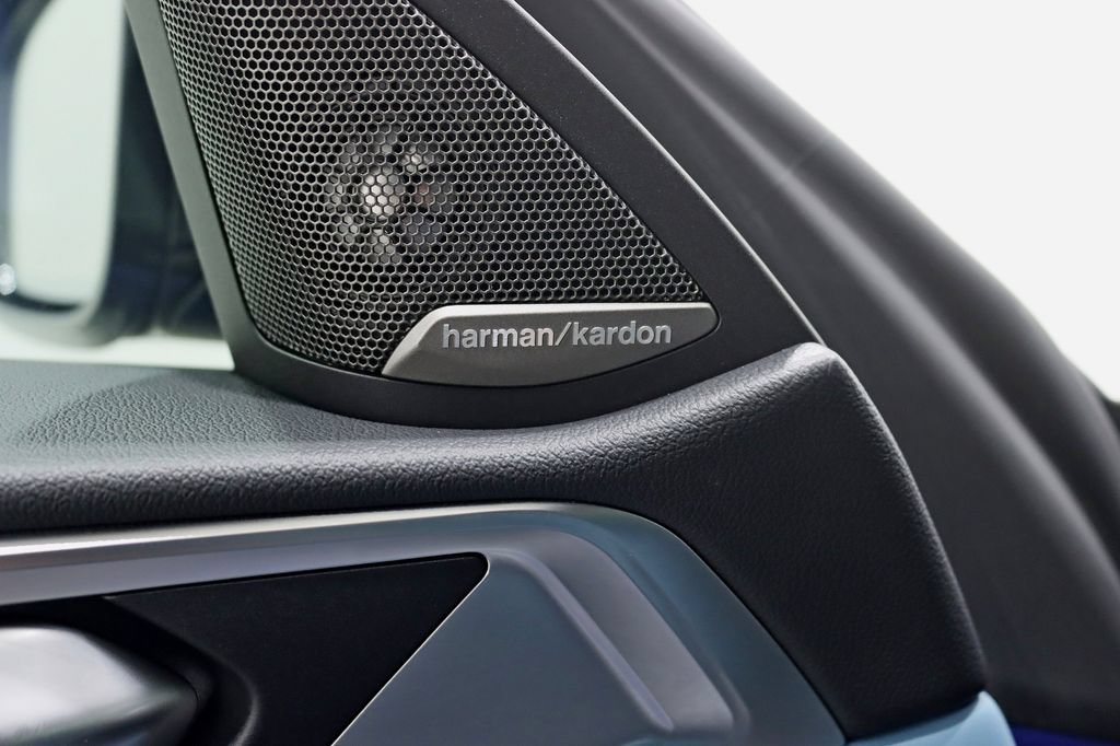 Used 2021 BMW M4 Coupe w/ Executive Package RWD image 36