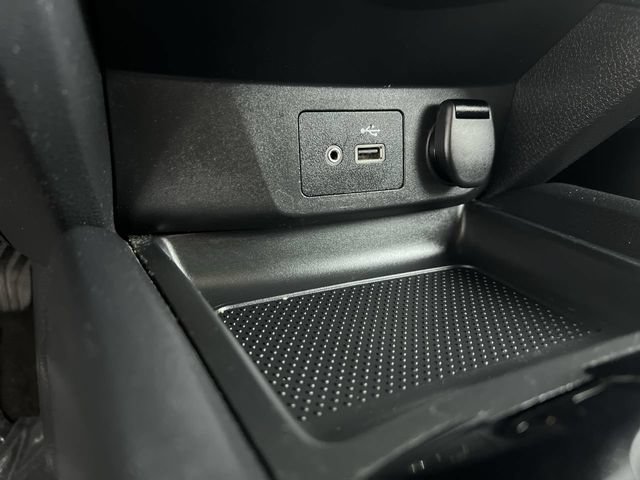 Used 2020 Nissan Rogue SV FWD image 34