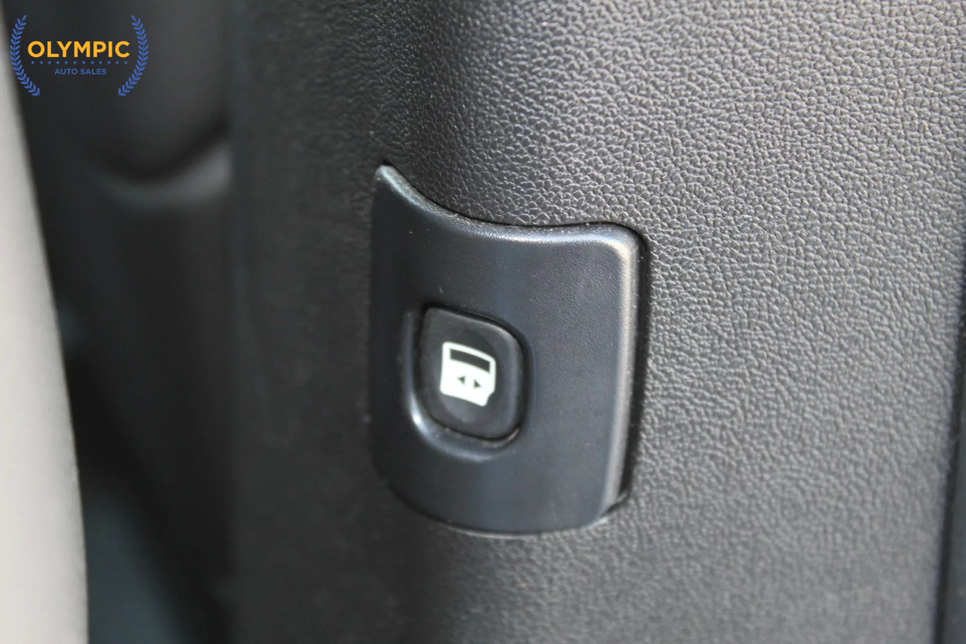Used 2018 Dodge Grand Caravan GT FWD image 28