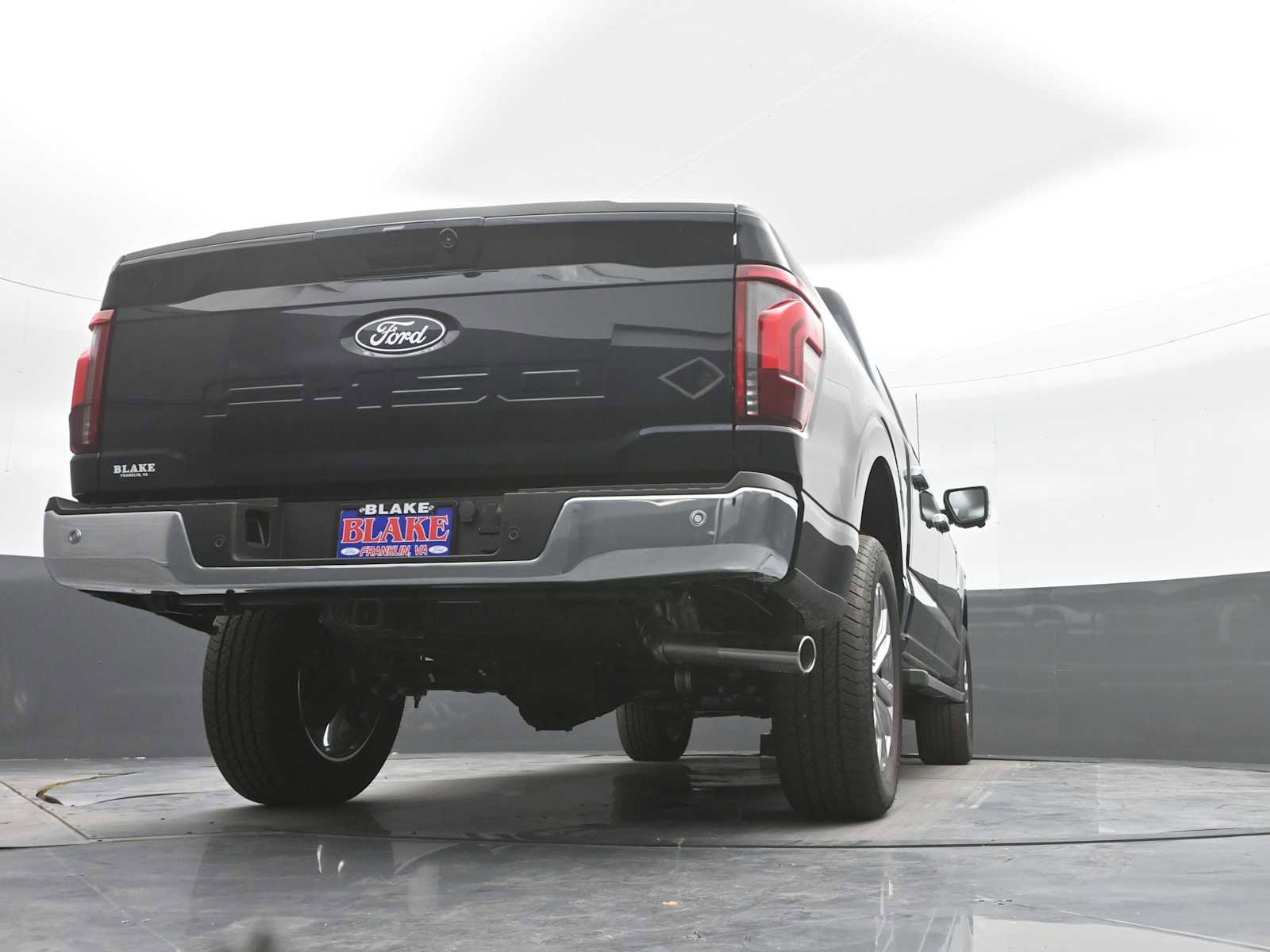 New 2025 Ford F150 Lariat w/ Equipment Group 501A Mid image 24