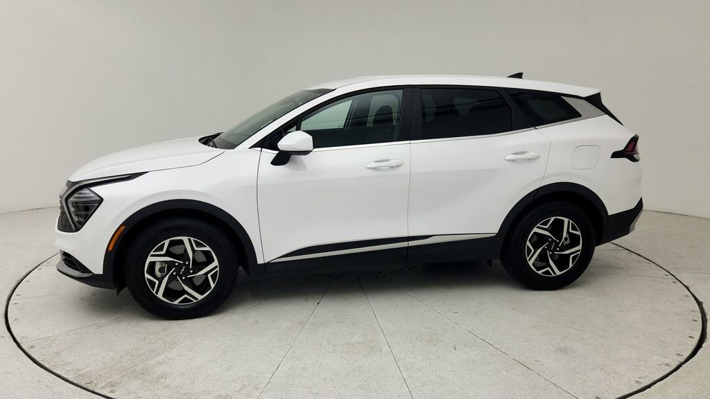 Used 2025 Kia Sportage LX FWD image 5