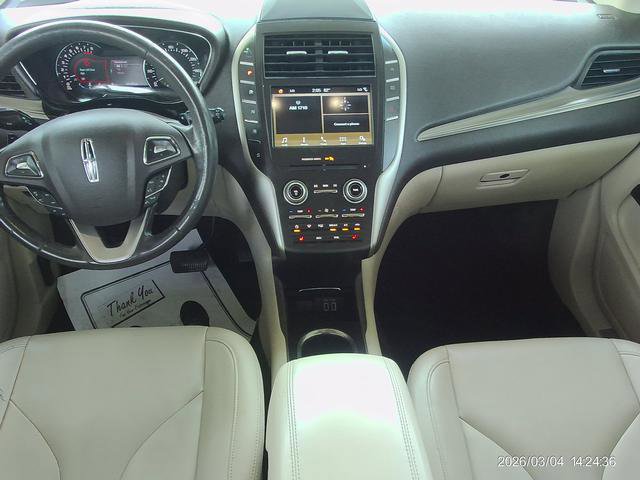 Used 2017 Lincoln MKC Premiere FWD image 6