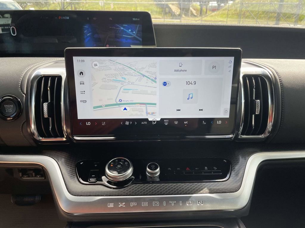 New 2025 Ford Expedition Max Platinum w/ Stealth Appearance Package image 21