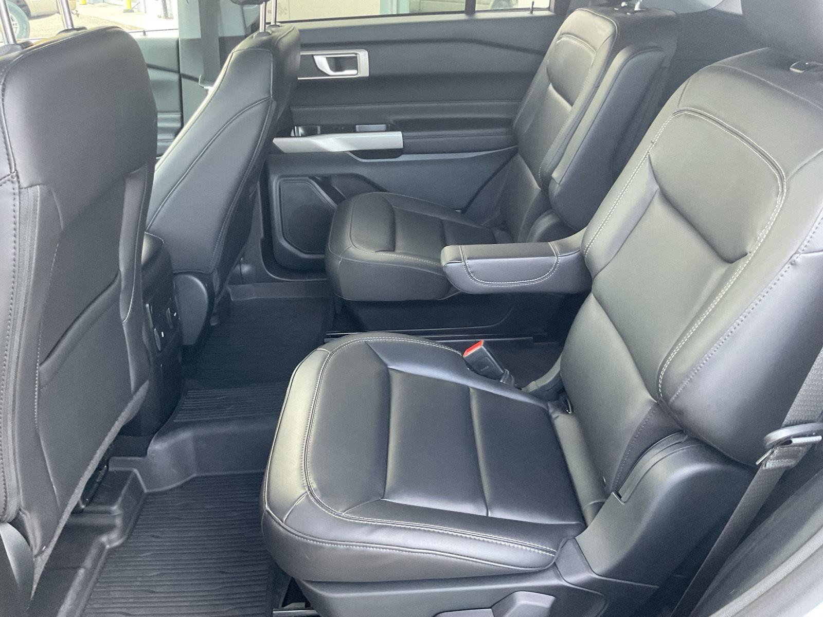 Used 2023 Ford Explorer XLT w/ Equipment Group 202A image 21