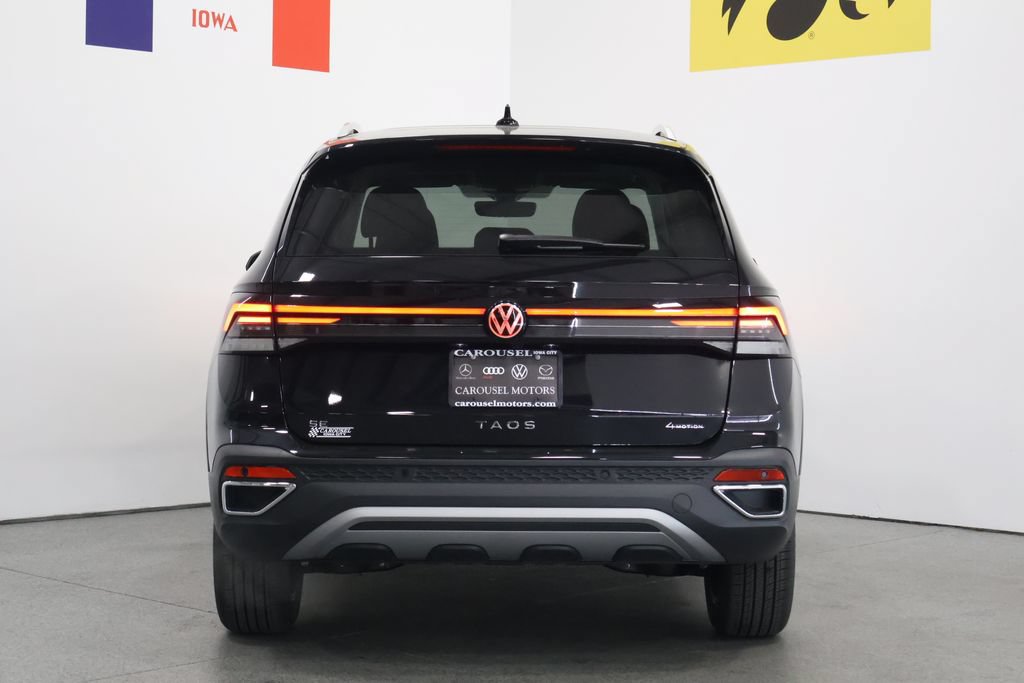 New 2026 Volkswagen Taos SE AWD/4WD image 11