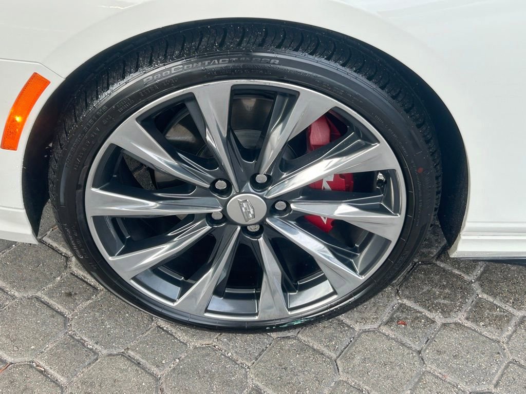 Used 2022 Cadillac CT4 V w/ Navigation Package image 17