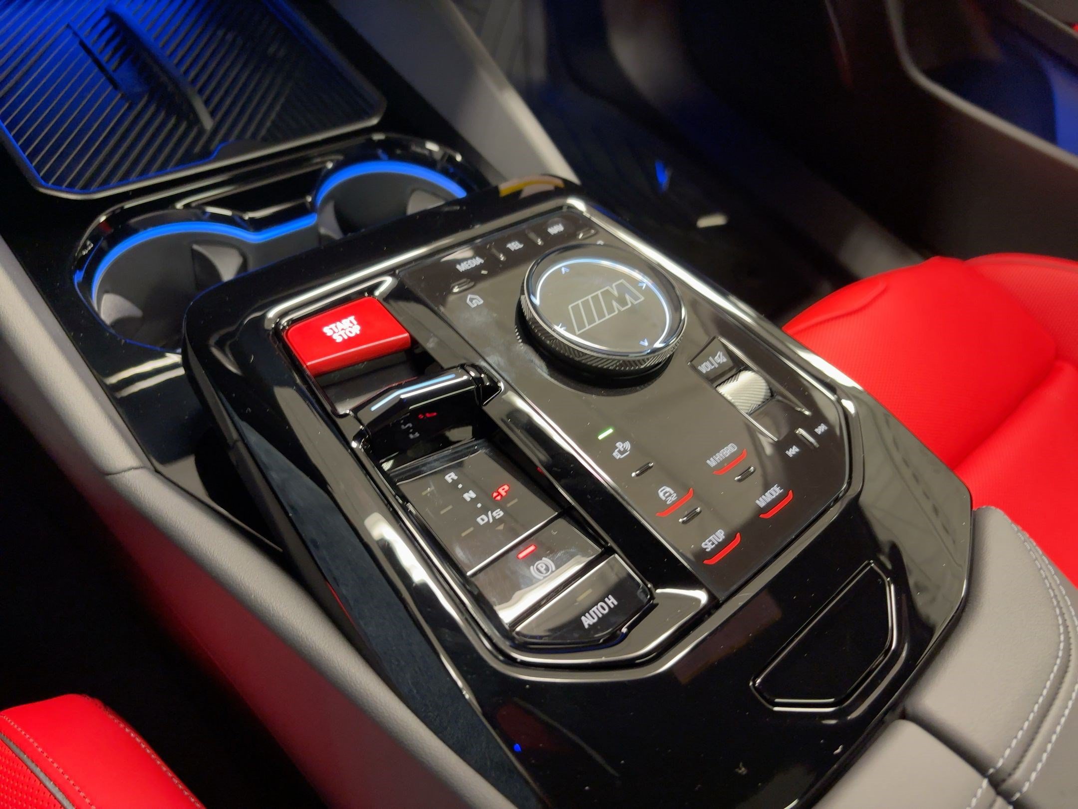 New 2026 BMW M5 w/ Executive Package AWD/4WD image 19