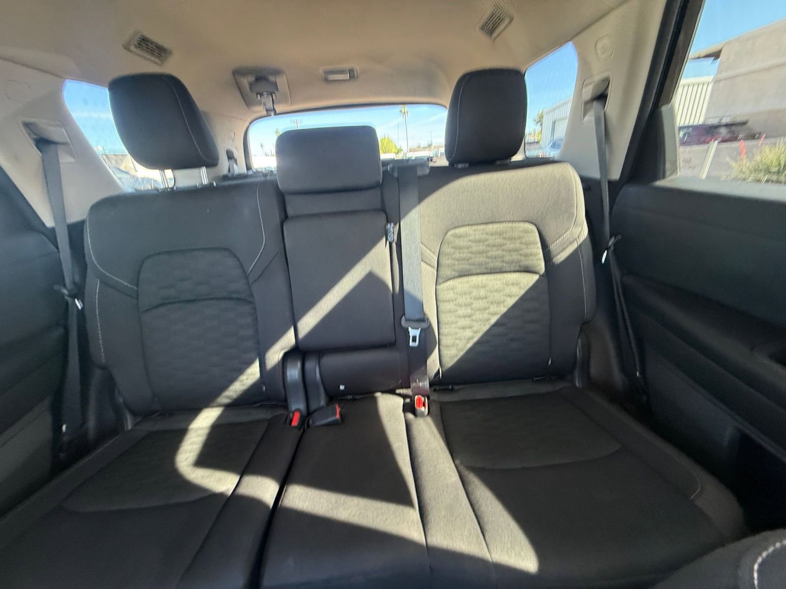 Used 2025 Nissan Pathfinder SV image 39