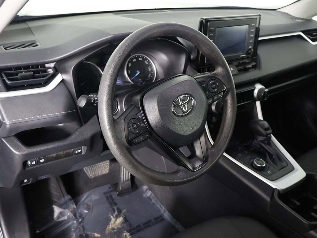Used 2022 Toyota RAV4 XLE w/ Convenience Package image 28