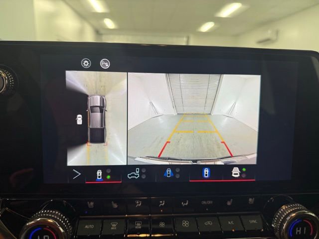 Used 2024 GMC Canyon AT4 w/ AT4 Premium Package image 20