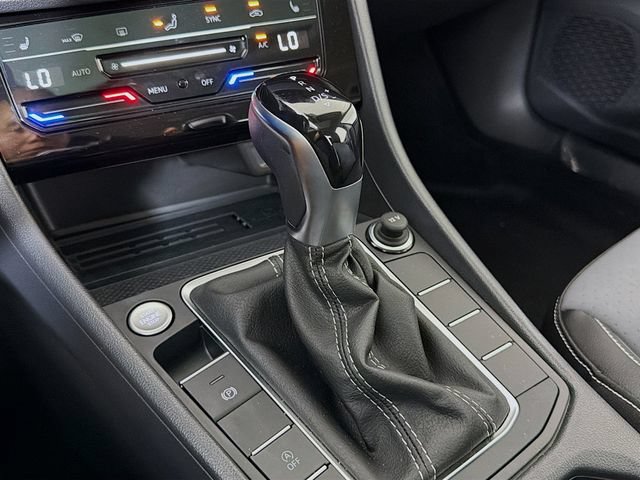 New 2026 Volkswagen Jetta SE FWD image 18