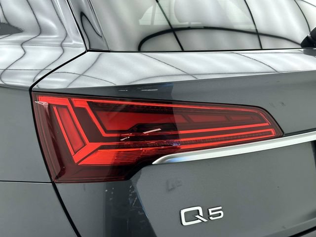 Certified 2023 Audi Q5 2.0T Premium w/ Convenience Package AWD/4WD image 9