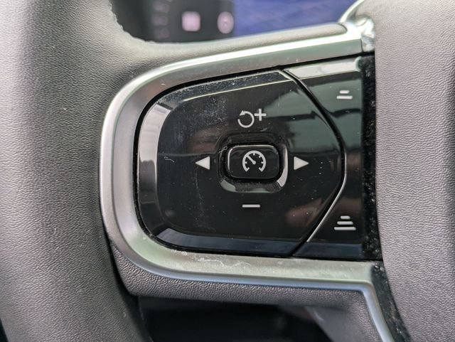 Certified 2025 Volvo XC90 T8 Ultra w/ Protection Package Premier AWD/4WD image 18
