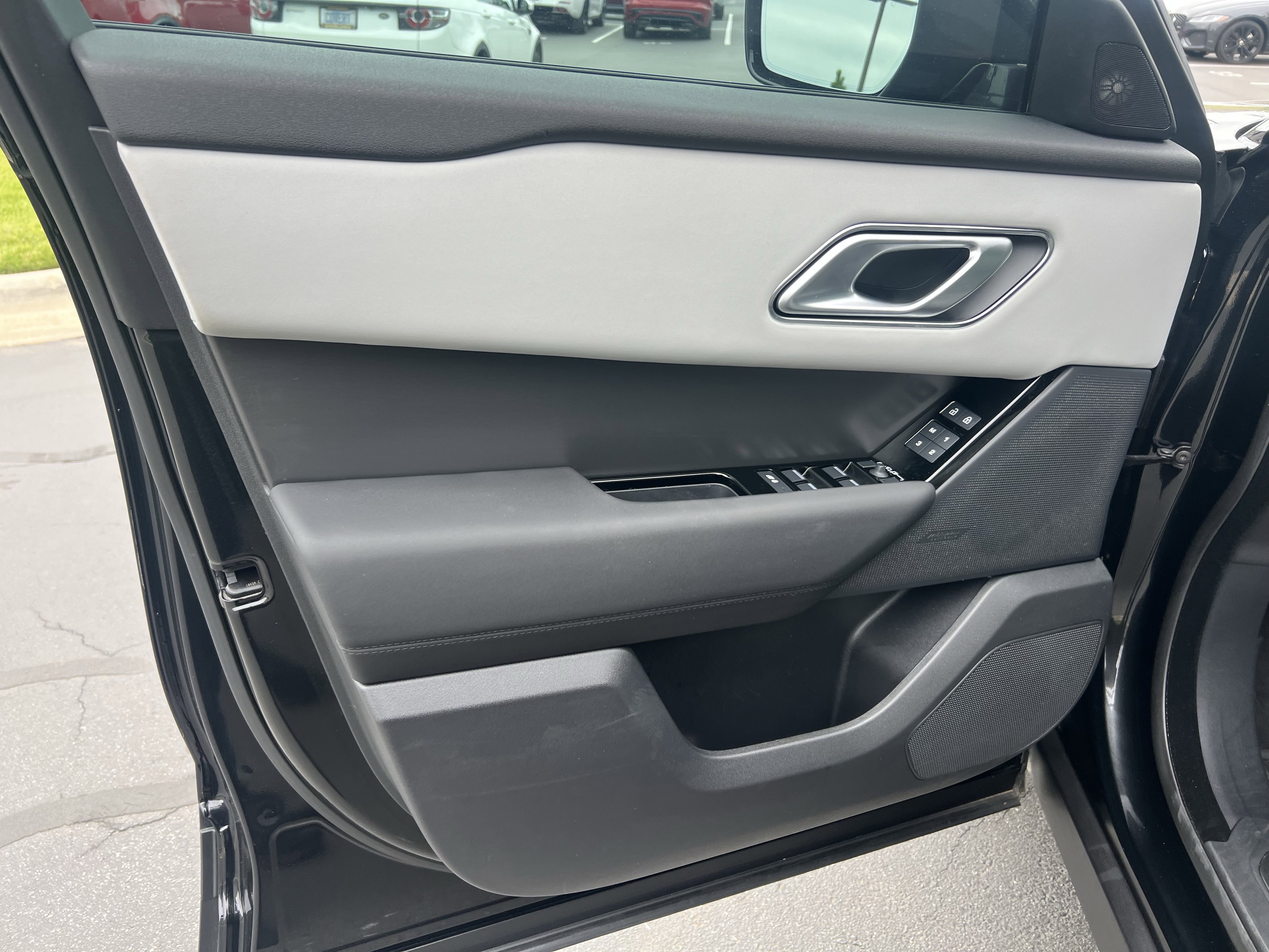 Certified 2026 Land Rover Range Rover Velar S AWD/4WD image 14