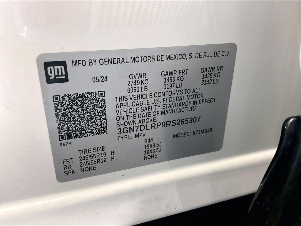Used 2024 Chevrolet Equinox EV LT w/ LPO, Trailering Package FWD image 36