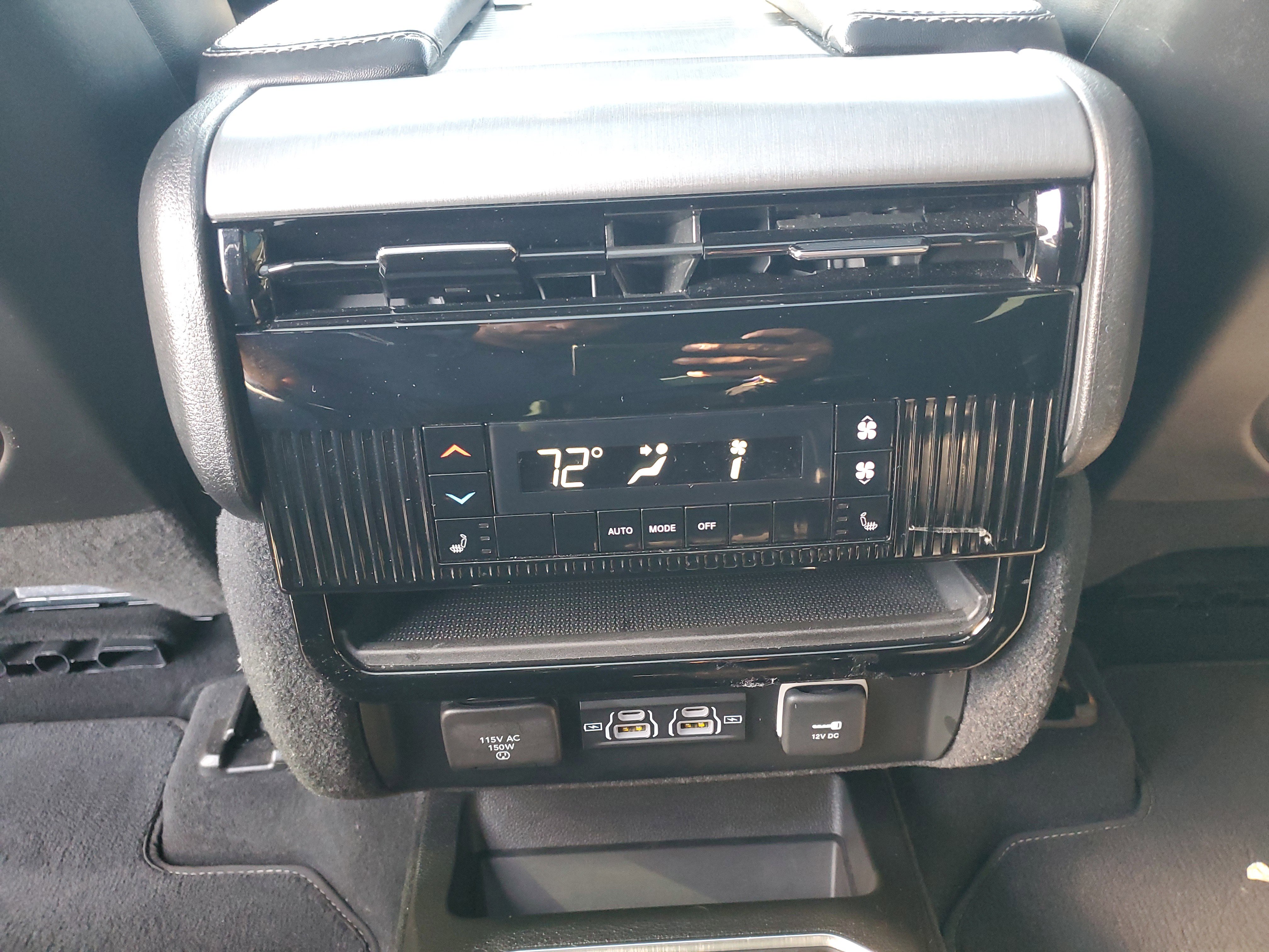 Used 2023 Jeep Wagoneer Series II image 18