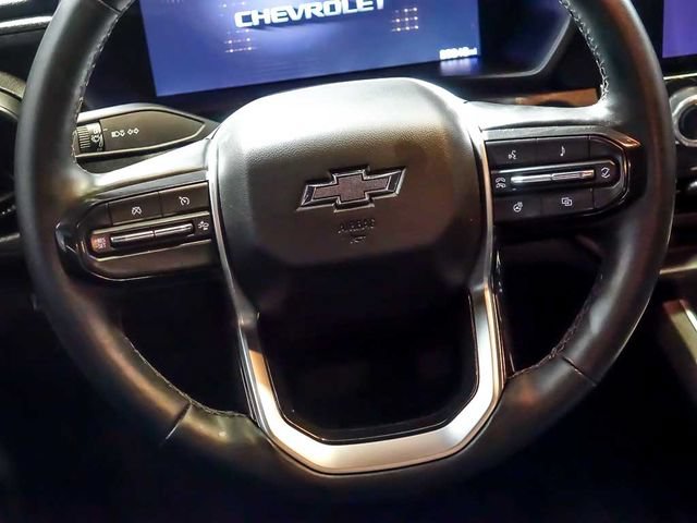 Used 2025 Chevrolet Colorado Trail Boss w/ Midnight Edition AWD/4WD image 18