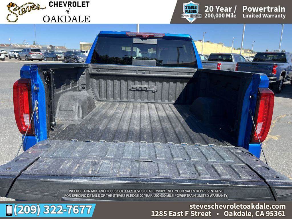 Used 2023 GMC Sierra 1500 AT4 w/ Technology Package AWD/4WD image 30