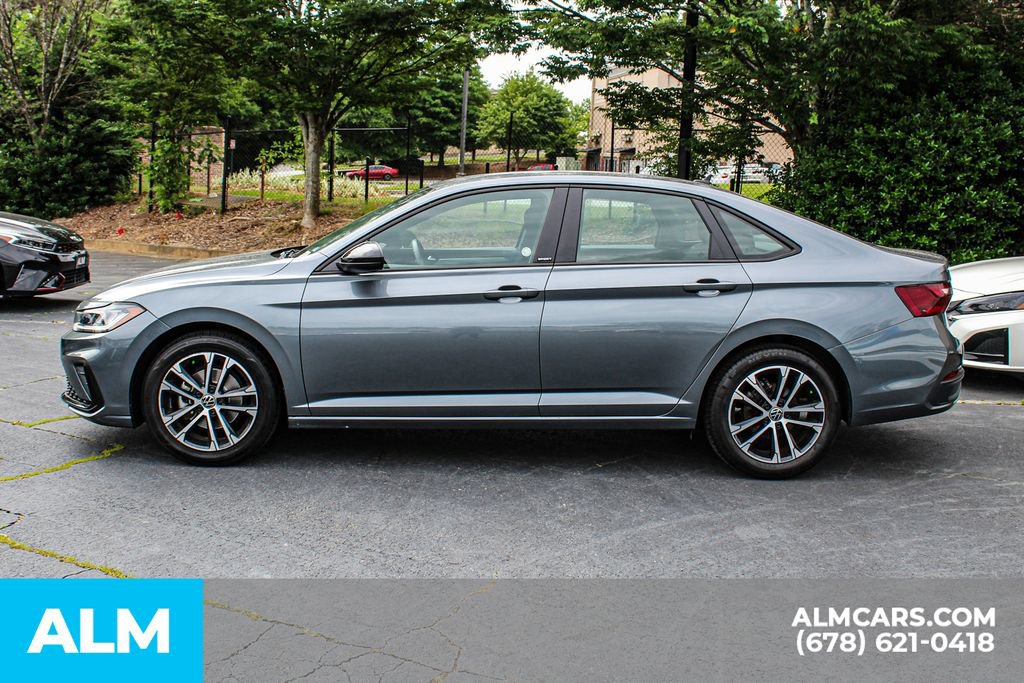 Used 2025 Volkswagen Jetta Sport FWD image 6