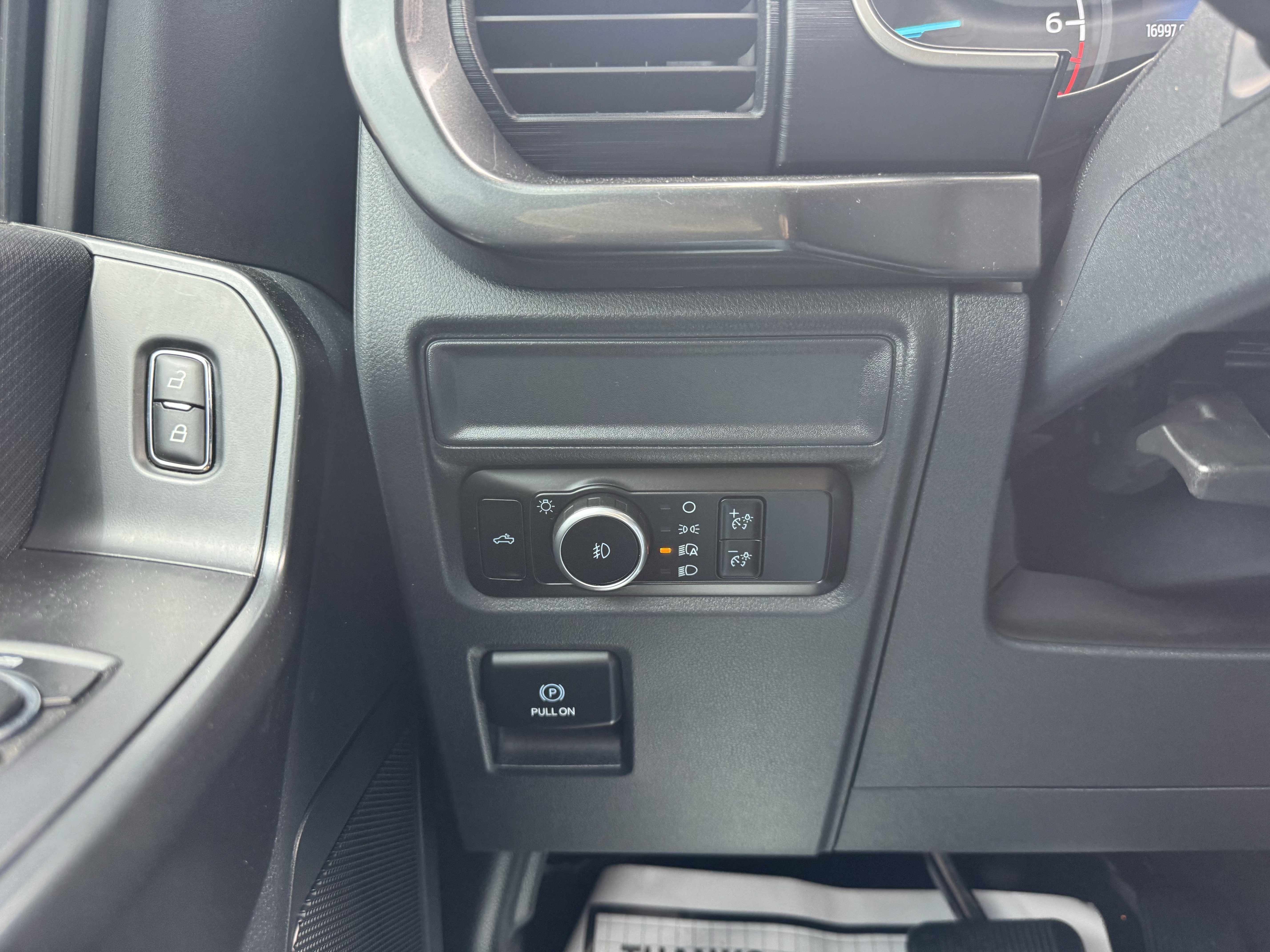 Used 2023 Ford F150 XL w/ STX Appearance Package RWD image 17