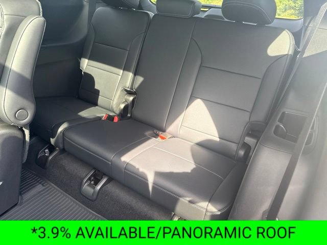New 2027 Chevrolet Traverse LT w/ Sun and Wheel Package AWD/4WD image 21