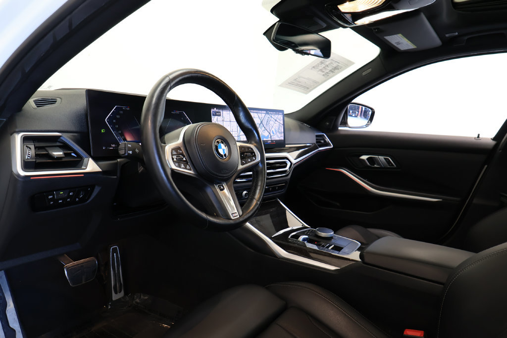 Used 2023 BMW M340i RWD image 17