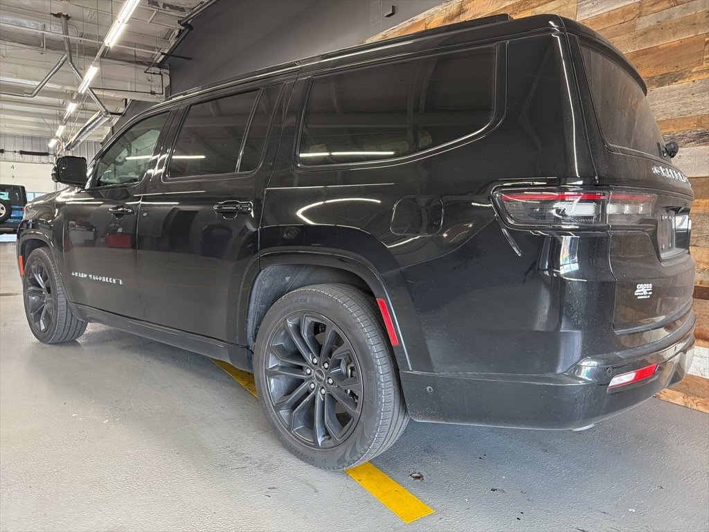 Used 2024 Jeep Grand Wagoneer Series II w/ Quick Order Packagew 28T image 11