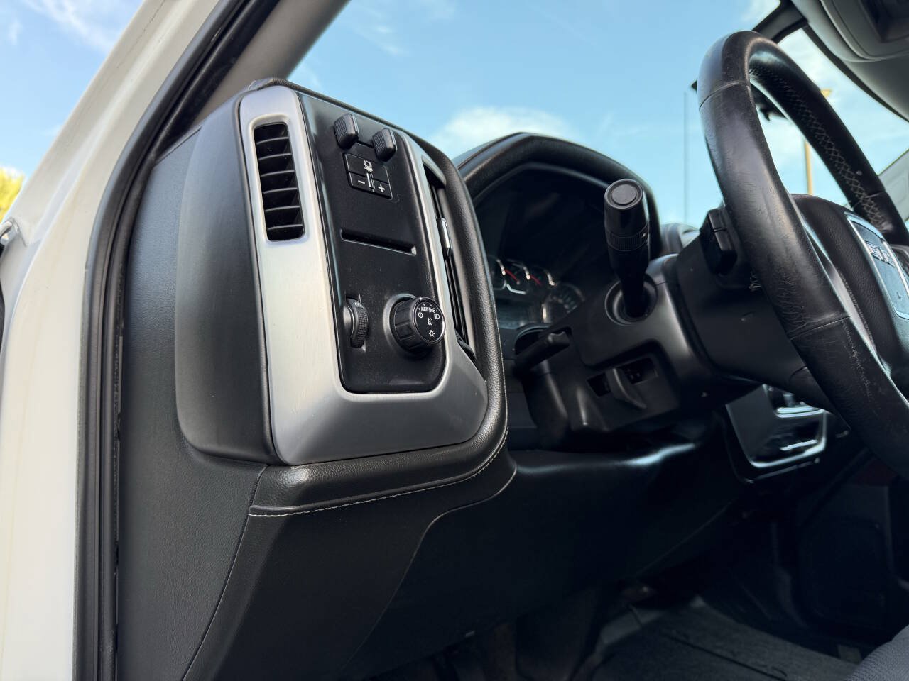 Used 2018 GMC Sierra 1500 SLE w/ SLE Value Package RWD image 18