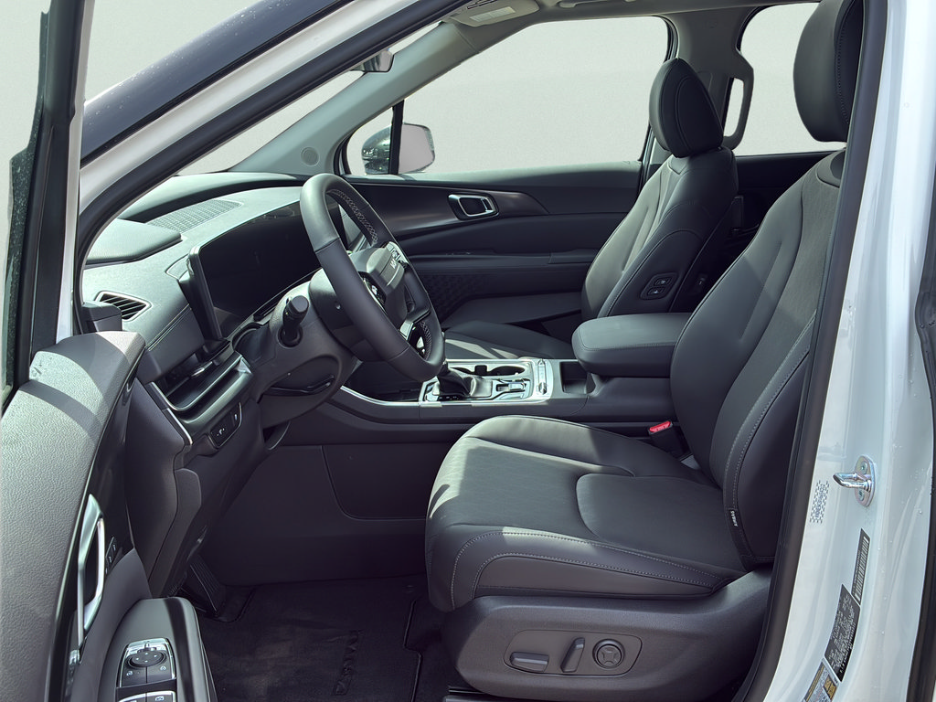 New 2027 Kia Carnival SX w/ Dark Edition Package FWD image 22