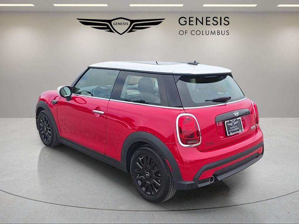 Used 2024 MINI Cooper 2-Door Hardtop FWD image 3