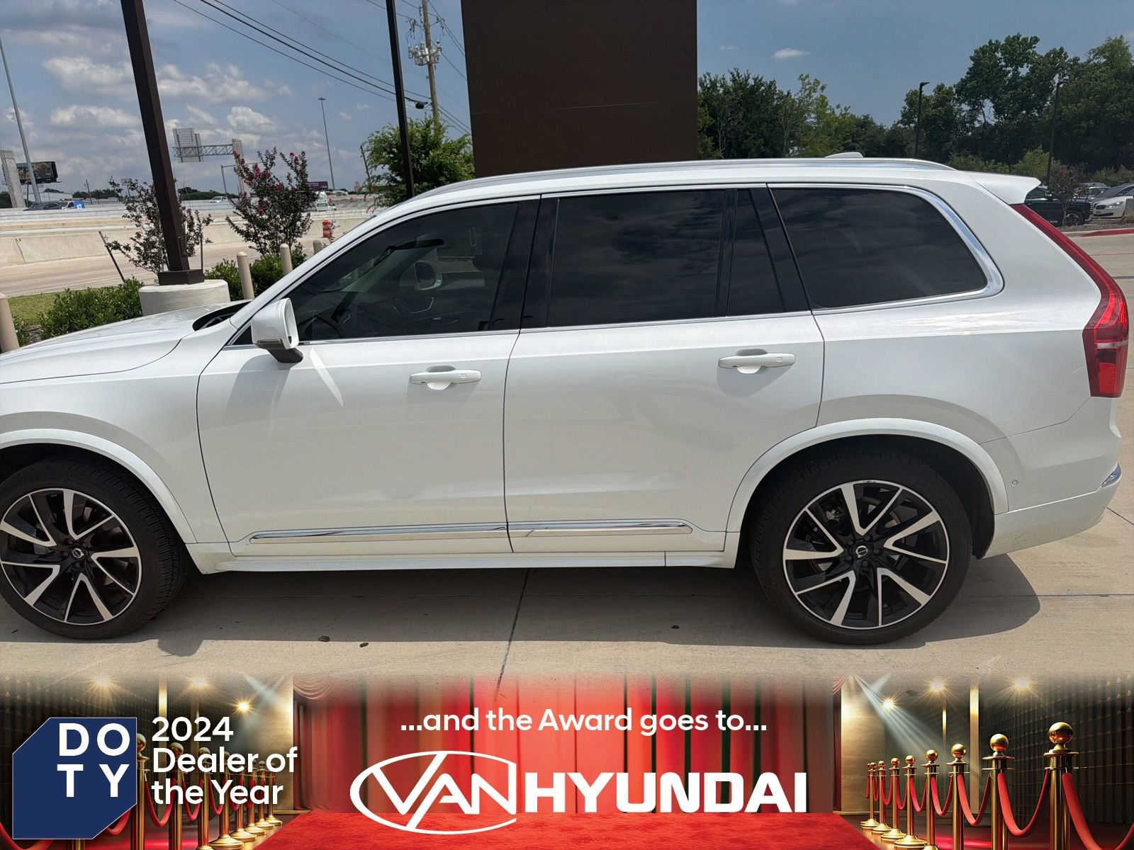 Used 2023 Volvo XC90 B6 Plus w/ Protection Package Premier AWD/4WD image 1