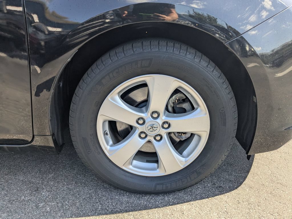Used 2017 Toyota Sienna LE FWD image 20