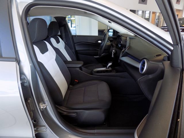 Used 2024 Chevrolet Trax LS FWD image 25