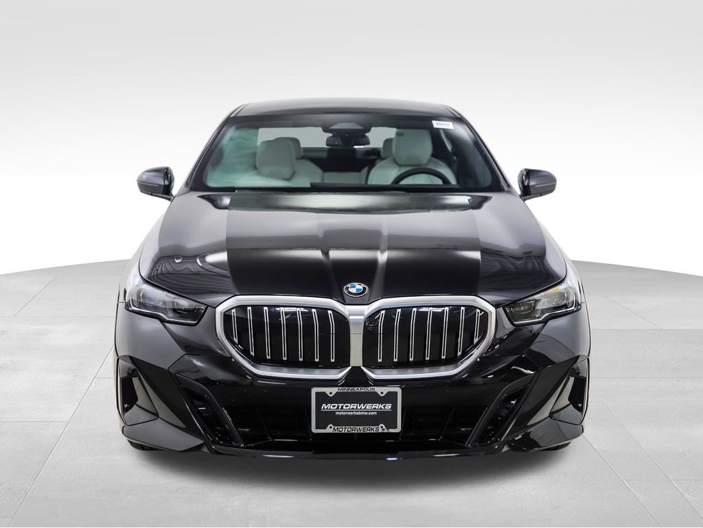 Certified 2025 BMW 530i xDrive w/ M Sport Package image 8