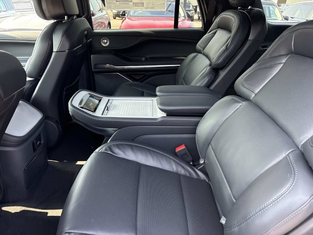 New 2027 Lincoln Navigator L Reserve w/ Jet Appearance Package AWD/4WD image 18