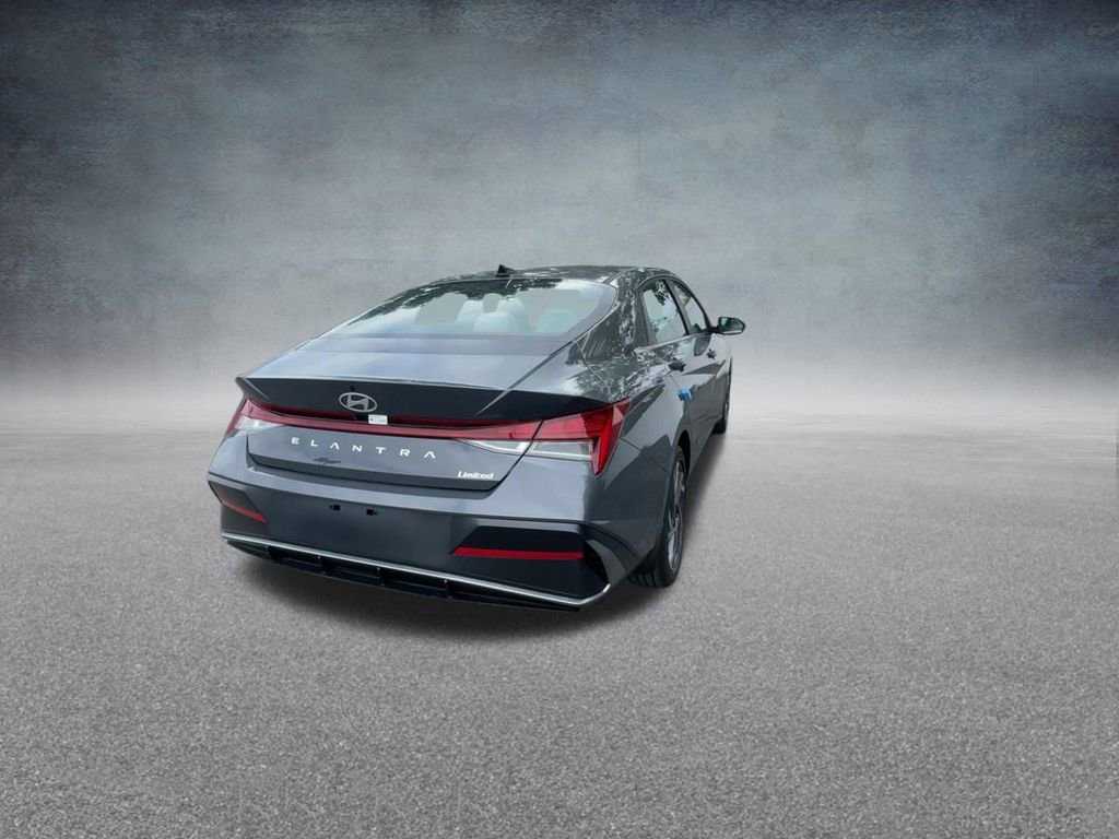 New 2025 Hyundai Elantra Limited image 20