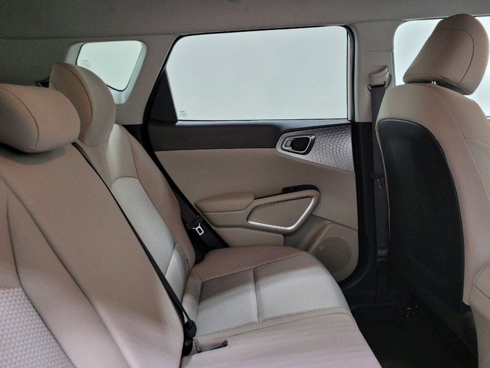 Used 2025 Kia Soul S FWD image 19