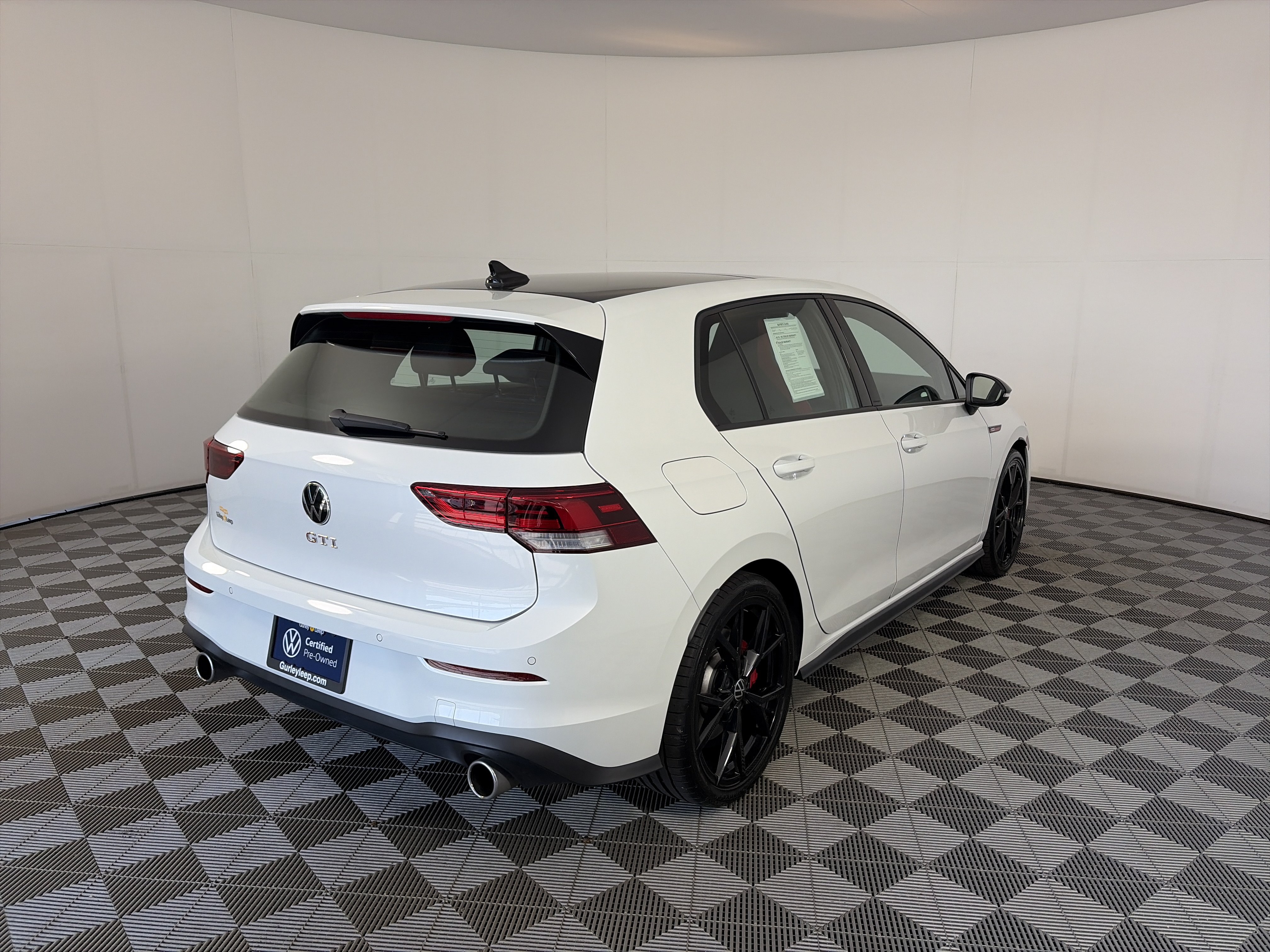 Used 2024 Volkswagen GTI SE FWD image 10