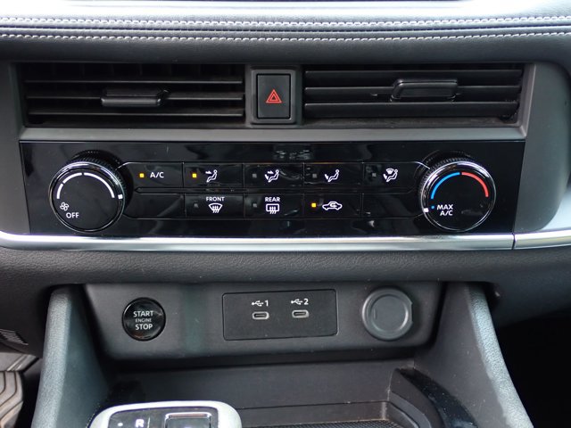 Used 2024 Nissan Rogue S AWD/4WD image 12
