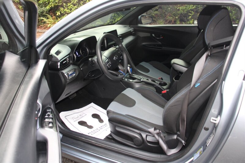 Used 2019 Hyundai Veloster 2.0 FWD image 5