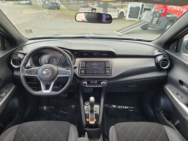 Used 2019 Nissan Kicks SV FWD image 9