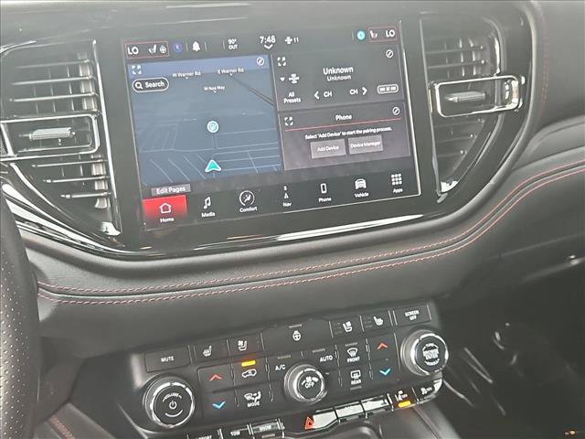 Used 2022 Dodge Durango R/T w/ Tow 'N Go Package AWD/4WD image 21