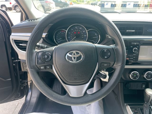 Used 2014 Toyota Corolla LE FWD image 24