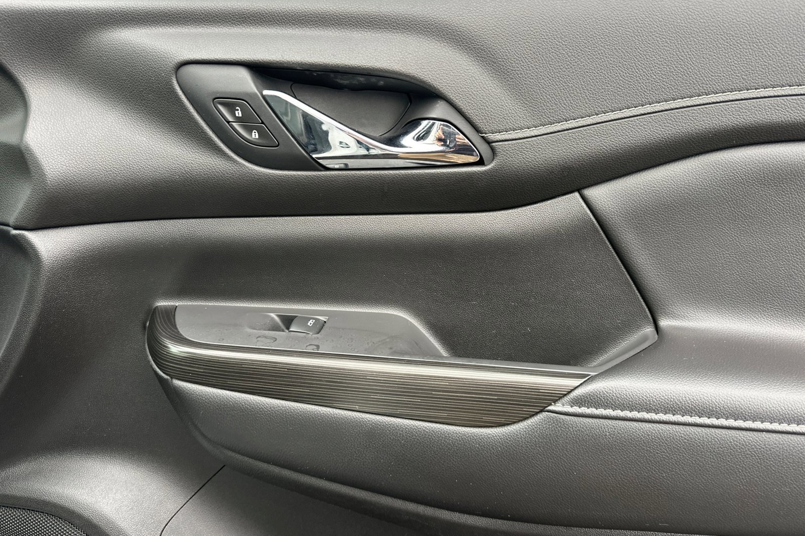 Used 2021 GMC Acadia SLT w/ Elevation Edition image 21