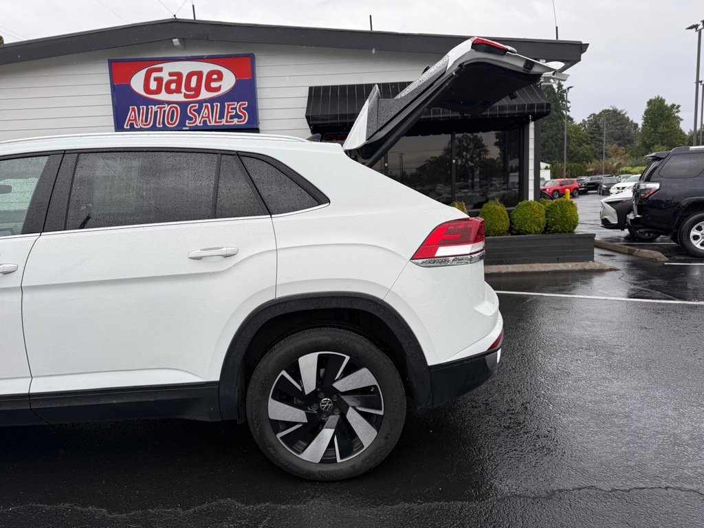 Used 2024 Volkswagen Atlas Cross Sport SE image 7